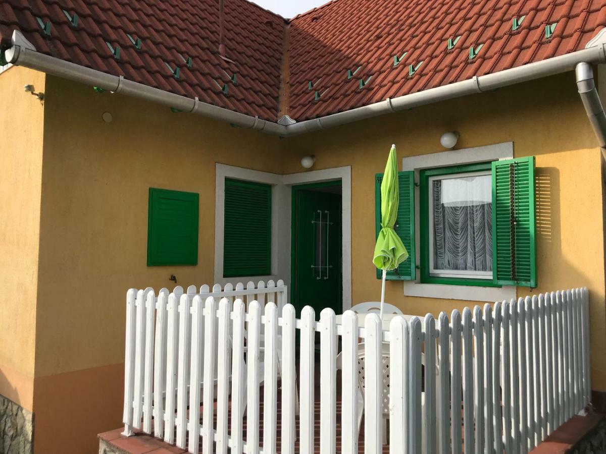 Arácsi házikó Balatonfüred Exterior foto